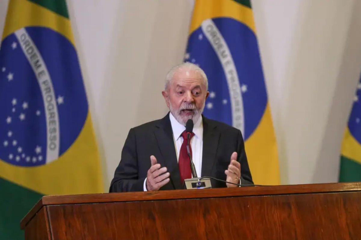Governo Lula prepara indulto de Natal que deve excluir presos dos atos de 8/1