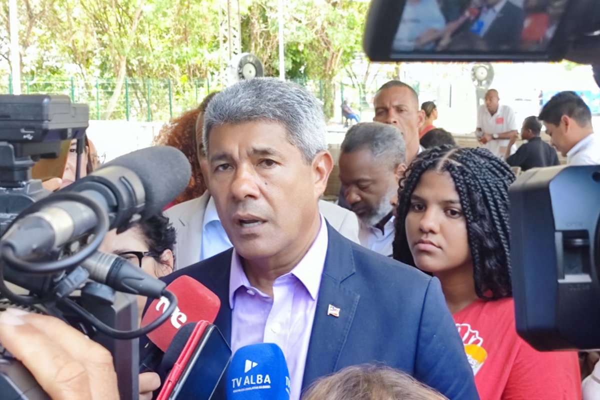 Jerônimo espera finalizar nome para candidatura da prefeitura de Salvador até quinta (21)