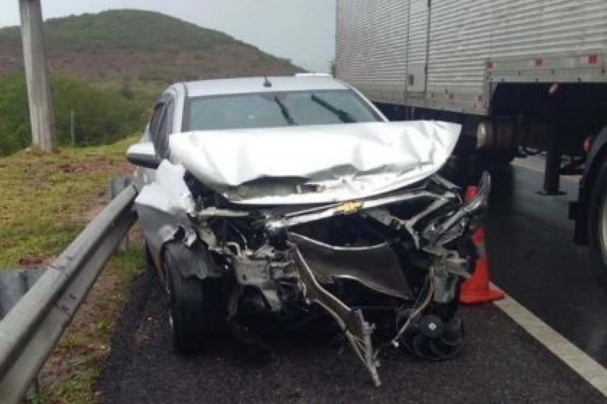 Homem morre atropelado ao tentar sinalizar acidente no Centro Sul Baiano