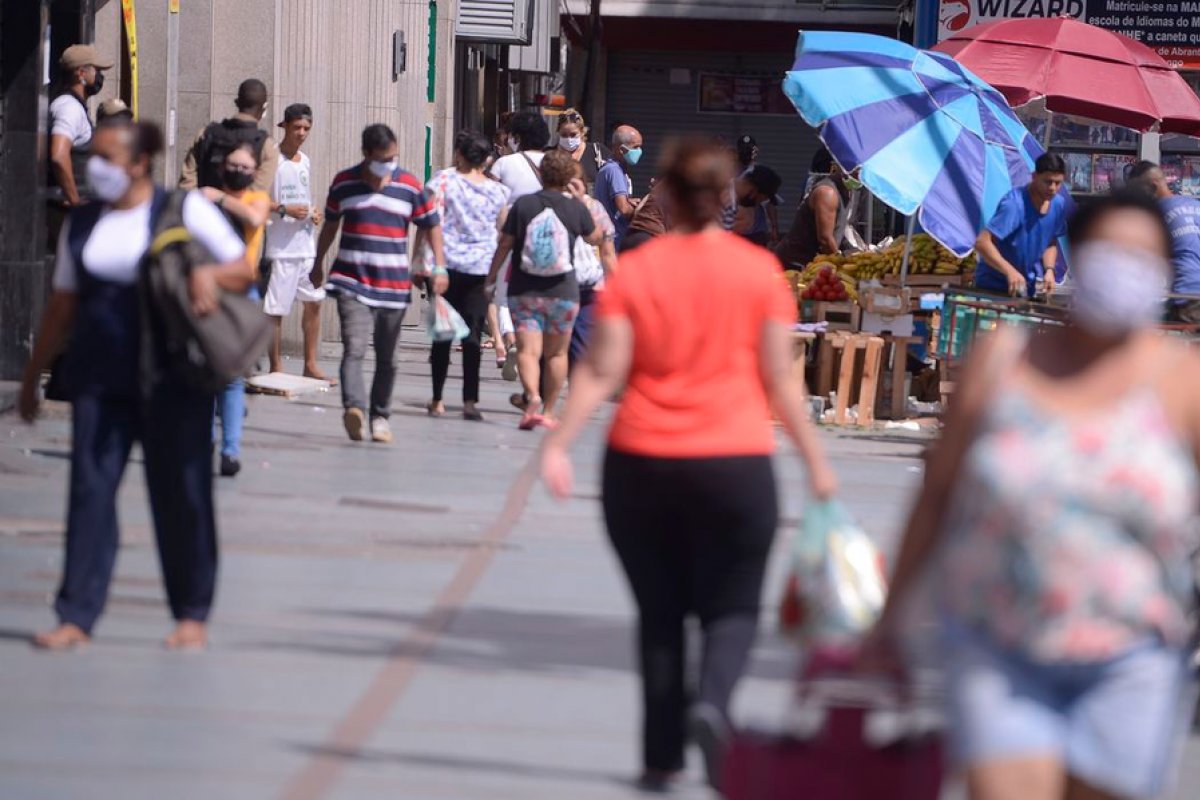 74% dos brasileiros acreditam que a democracia é a melhor forma de governo para o Brasil, diz Datafolha
