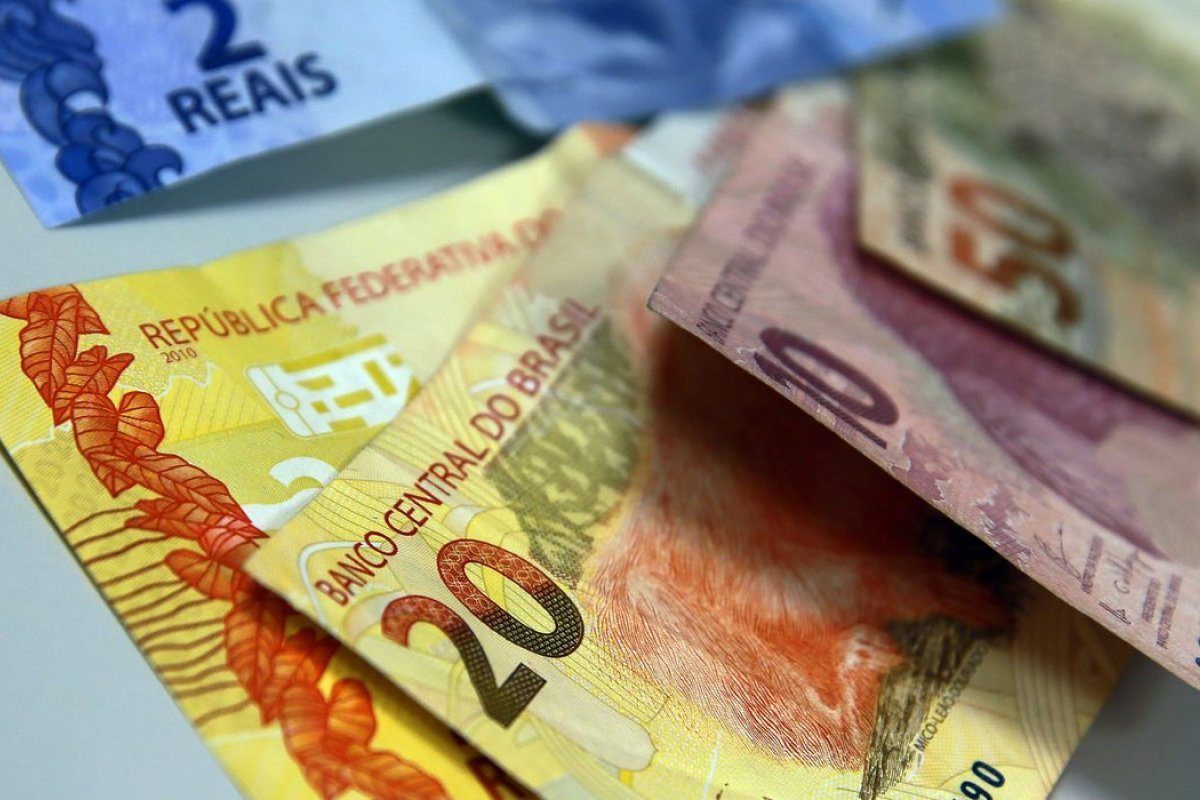 Fenae repudia suspensão de multa bilionária no acordo de leniência J&F