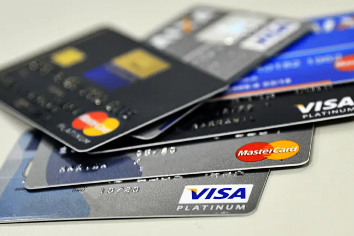 CMN regulamenta lei do Desenrola, e juro do rotativo será limitado a 100%