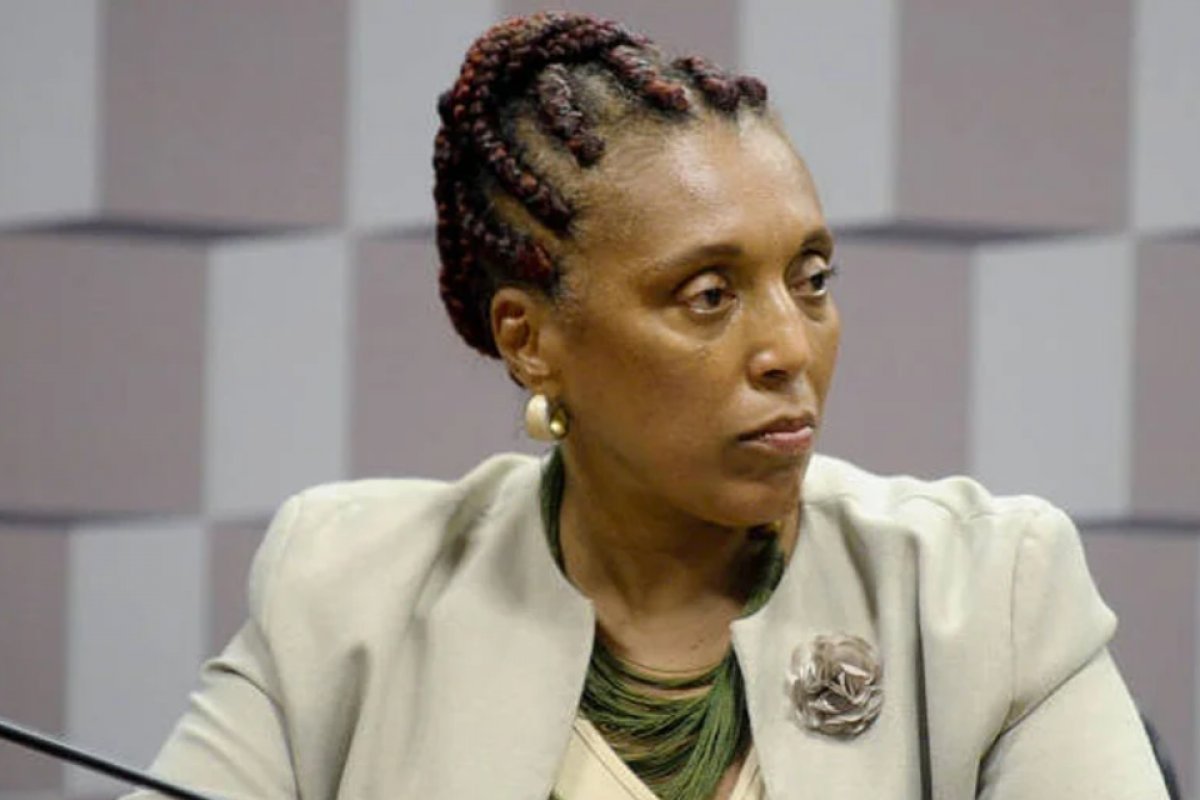 Lula escolhe segunda advogada negra para ministra substituta do TSE