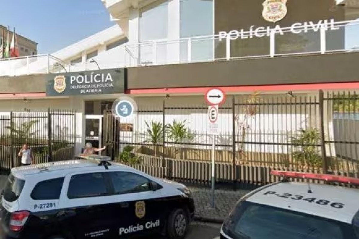 Mulher descobre traição, corta pênis do marido e joga na privada