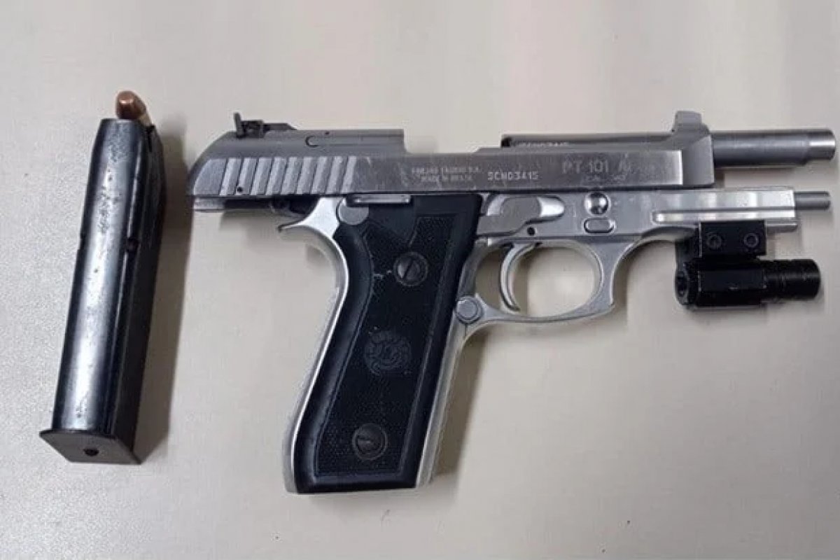 Armas de fogo são apreendidas em dois bairros de Feira de Santana