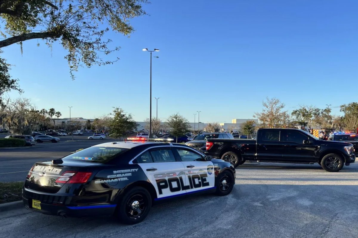 Tiroteio em Shopping de Ocala, Flórida, deixa um morto e um ferido