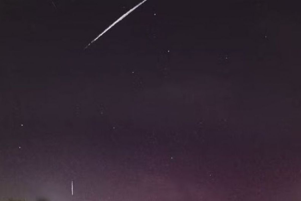 Vídeo: objetos luminosos são vistos por câmeras de monitoramento no Céu de Santa Catarina