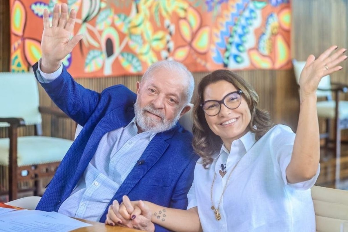 Lula passará réveillon onde Bolsonaro passou o Natal de 2018!