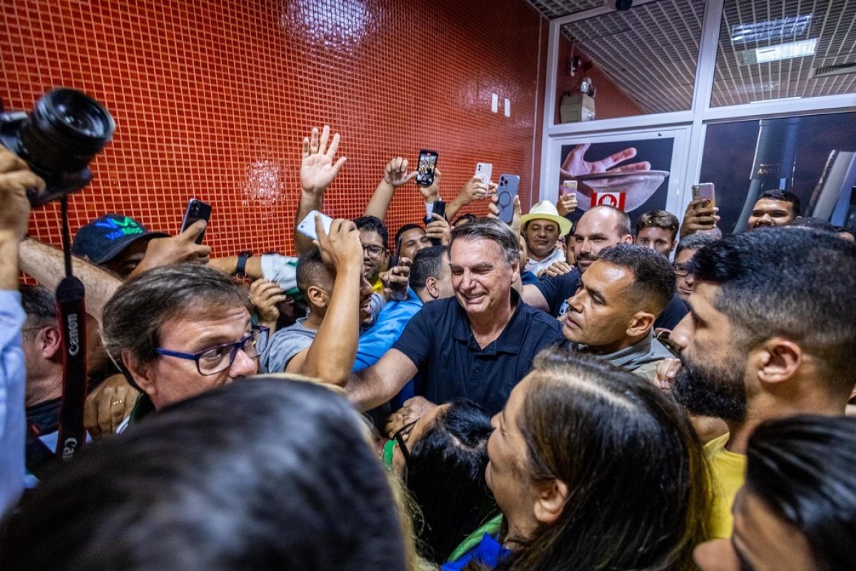 Bolsonaro passa o Réveillon em pousada de aliado em Alagoas