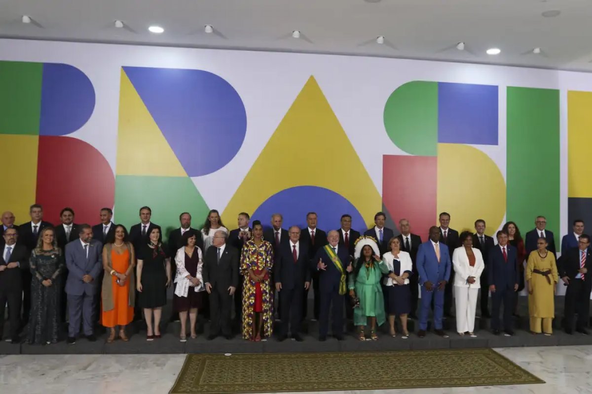 Saiba quais projetos do governo Lula não saíram do papel em 2023