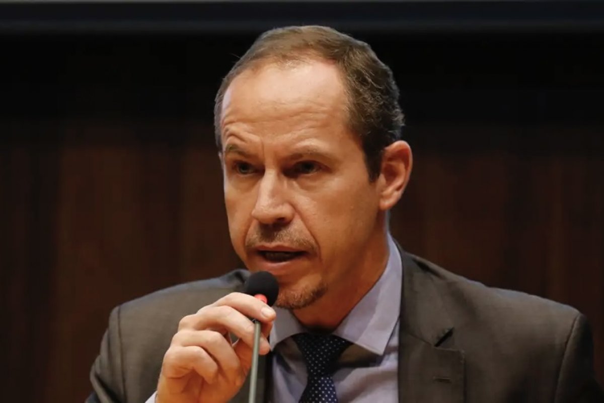 Ministério da Justiça busca aprovação do PL das Fake News como prioridade para o próximo ano