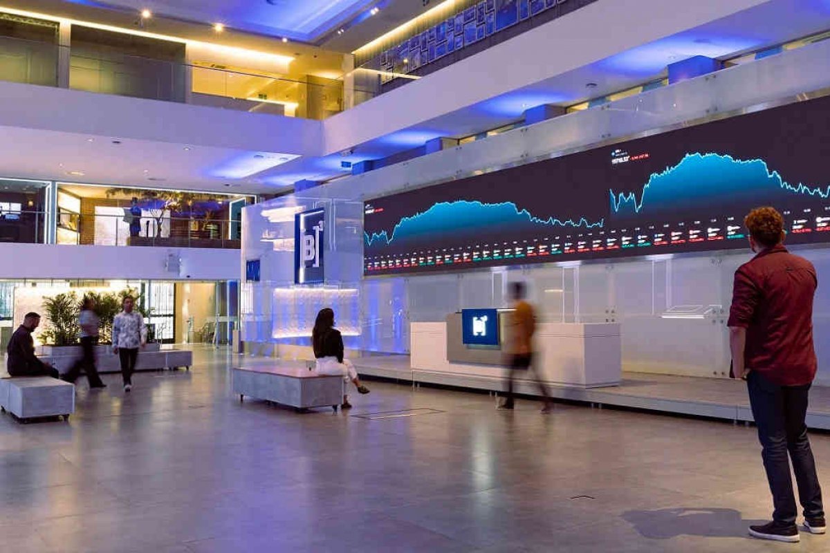 Ibovespa chega a 134 mil pontos e bate recorde pelo quarto dia consecutivo