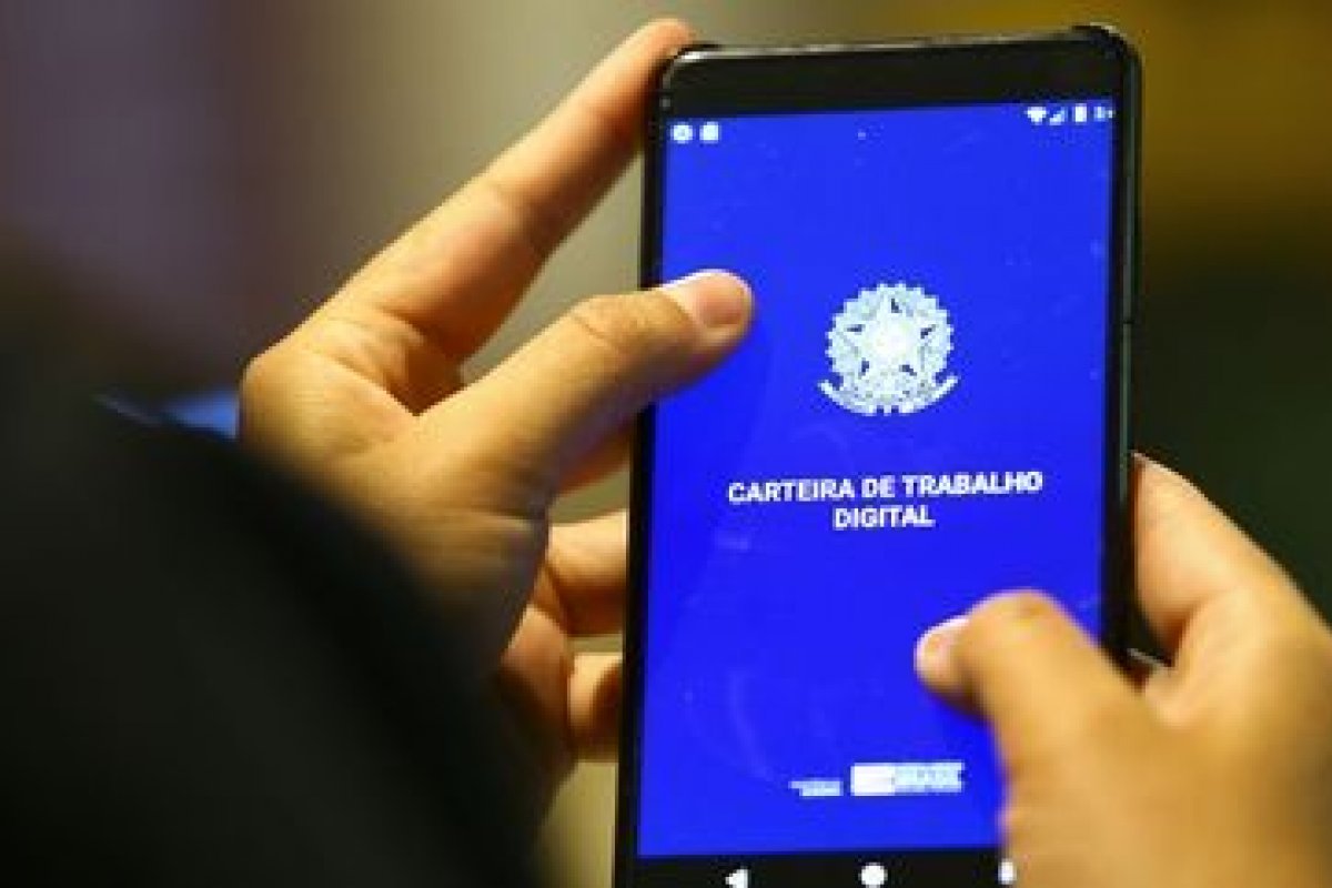 Prazo para sacar benefício PIS/Pasep termina hoje