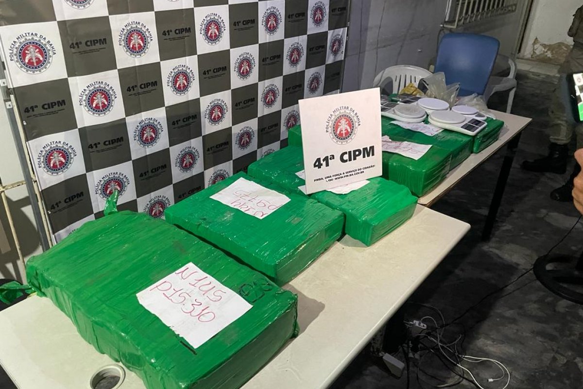 Operação Força Total: PM apreende 80kg de maconha em bairro de Salvador