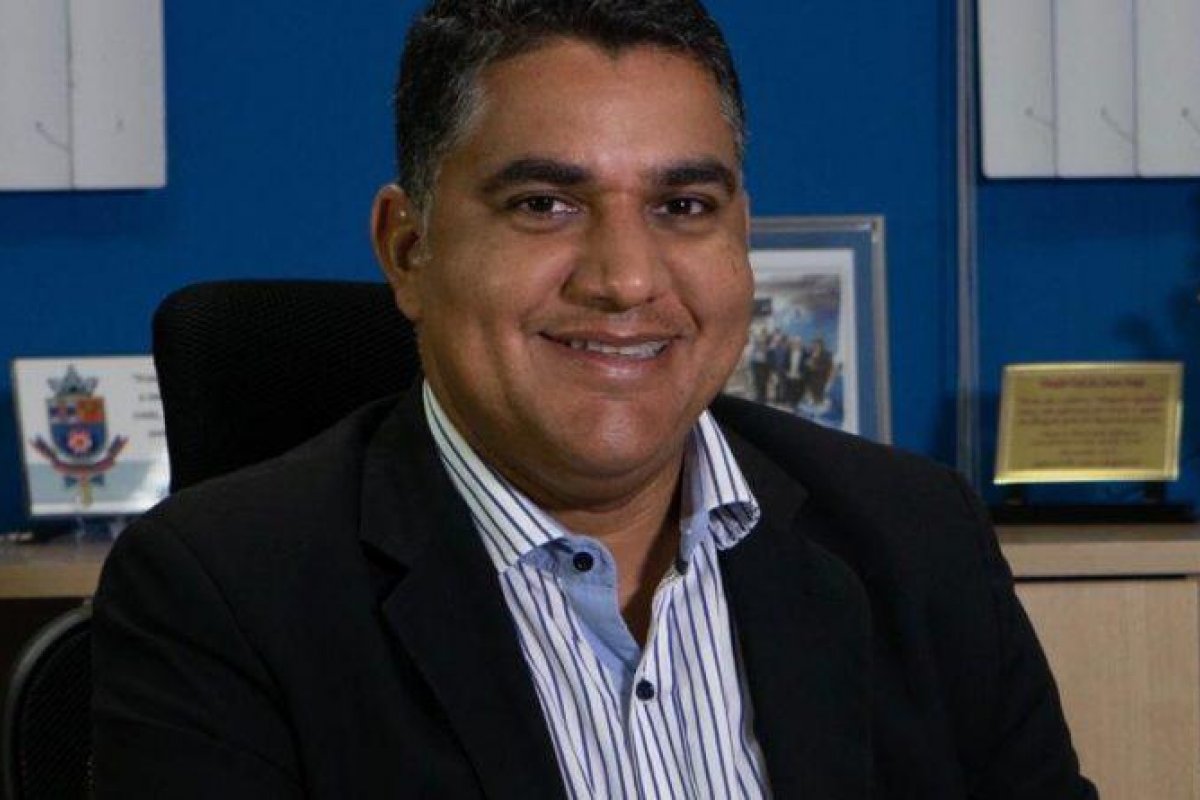 Camaçari - Oziel anuncia pré-candidatura a prefeito