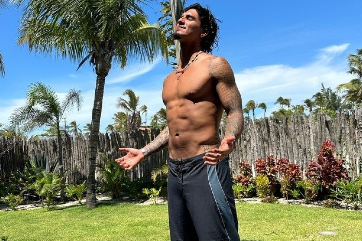 Gabriel Medina curte paraíso no Nordeste!