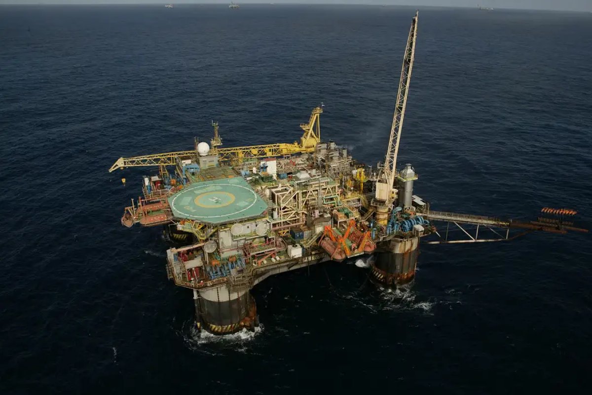 Brasil registra recorde na produção de petróleo e gás natural em novembro