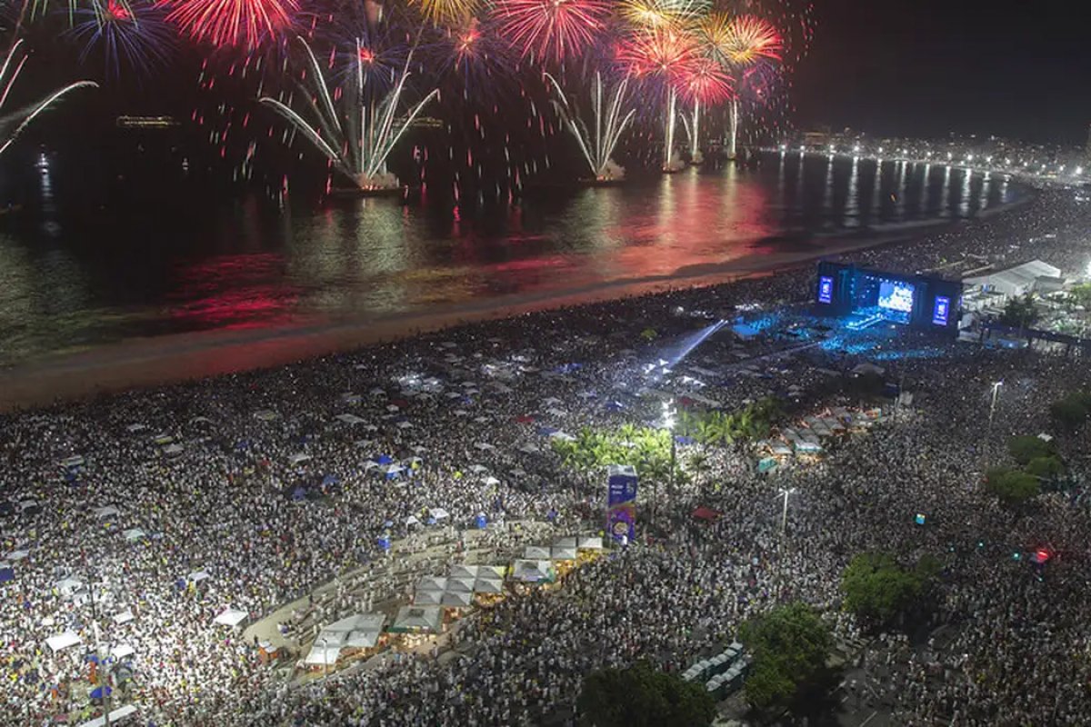 Réveillon do Rio terá dois palcos, diversos artistas e mais de dez minutos de queima de fogos