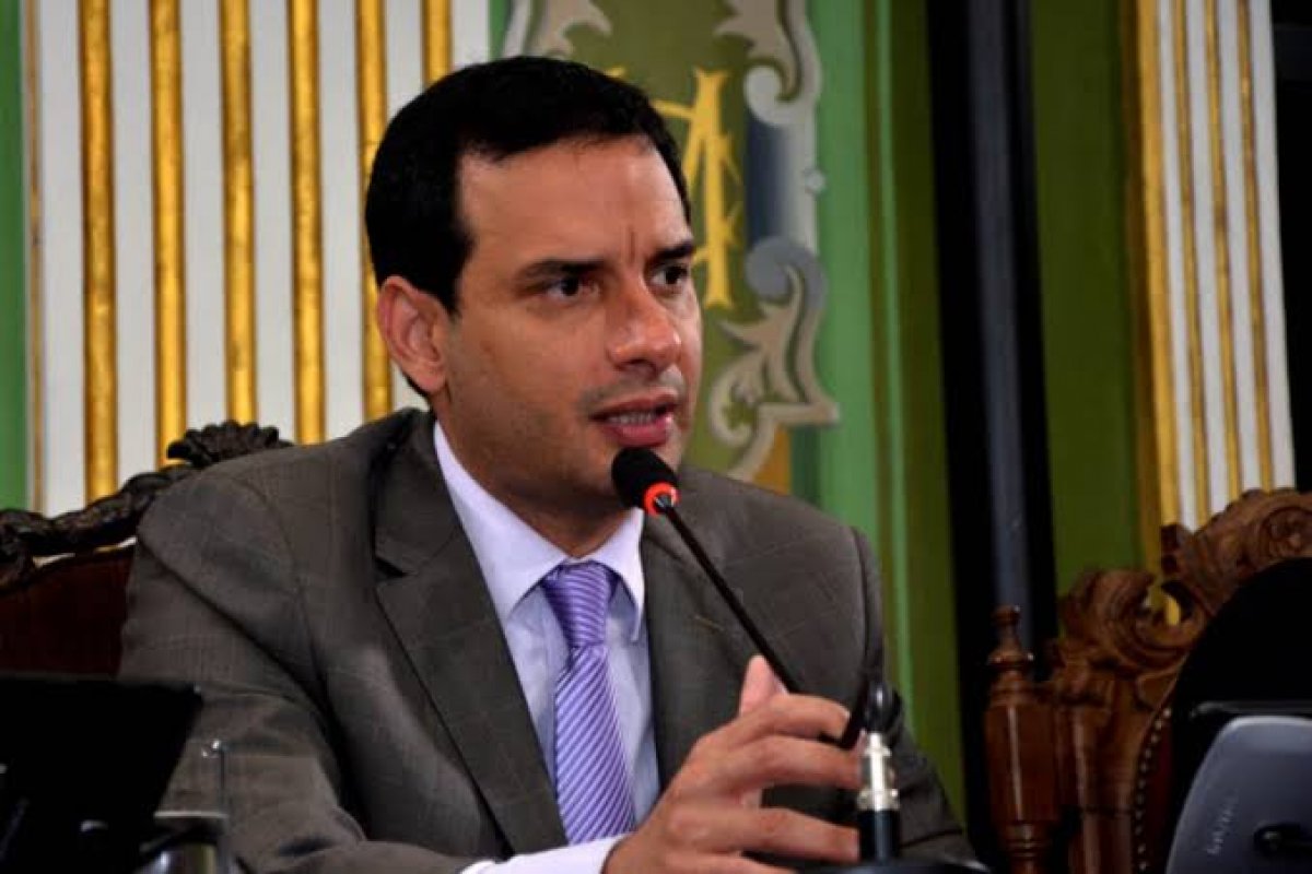 Léo Prates não vai a lançamento de candidatura do DEM