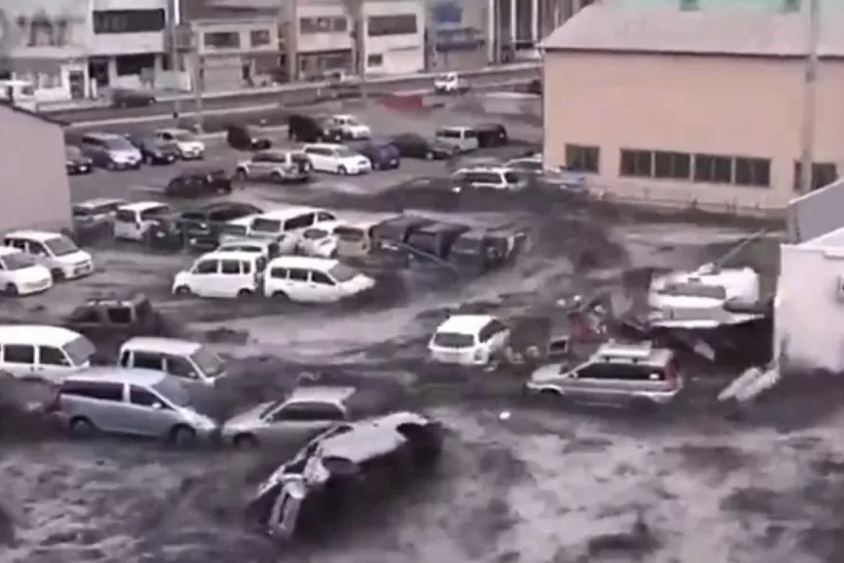 Rússia alerta sobre possível tsunami nas regiões do extremo oriente depois de terremoto no Japão