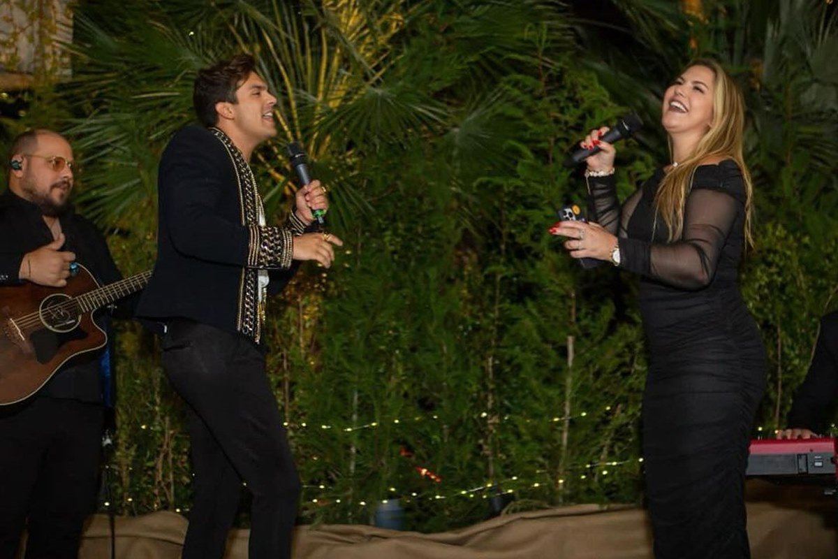 Veja vídeo: Irmã de Cristiano Ronaldo mostra Luan Santana cantando para a família!