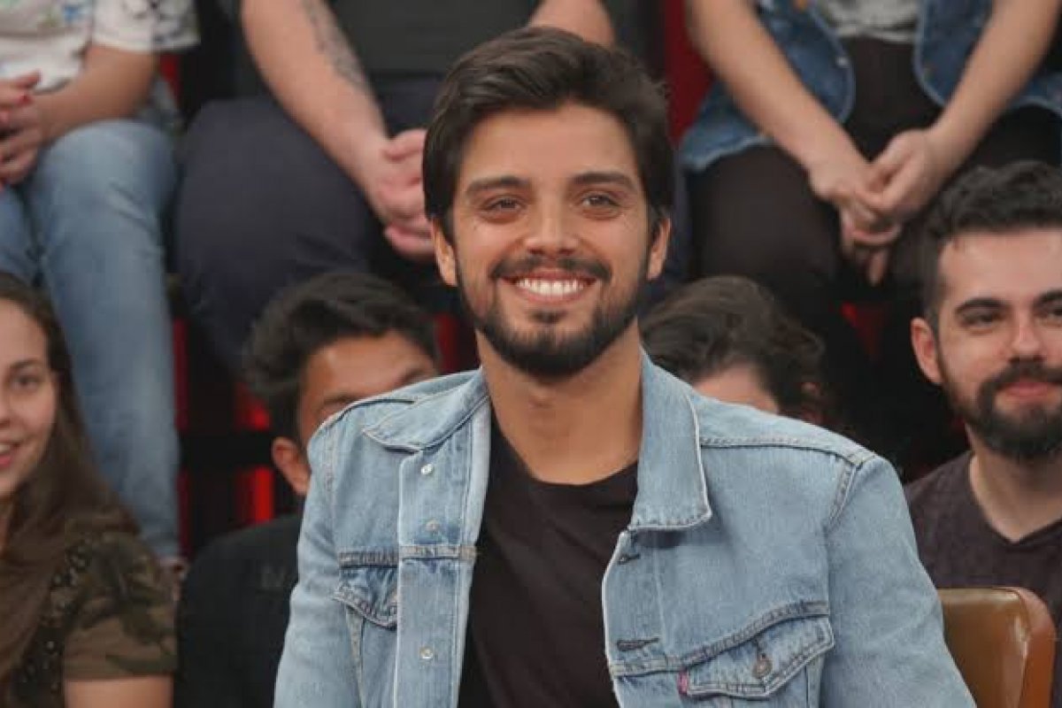 Confira os aniversariantes famosos deste sábado, 06 de janeiro