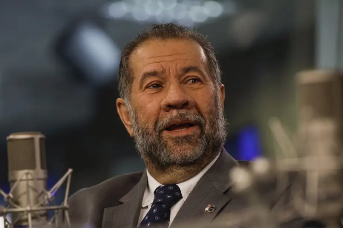 Ministro da Previdência afirma que a fila do INSS "nunca vai acabar"