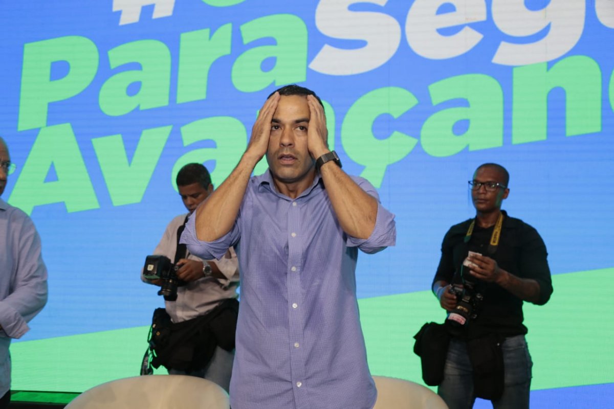 "Sempre sonhei com esse dia", diz Bruno Reis após apoio de Neto