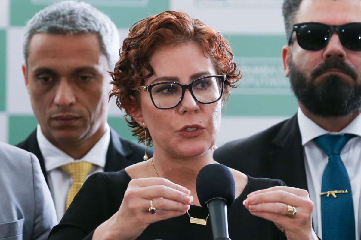 Zambelli diz que ato no 8/1 é 'coisa ridícula' e que irá ignorá-lo