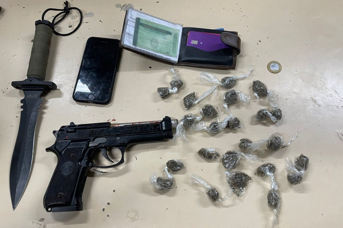 Suspeito de roubo é preso em Lauro de Freitas