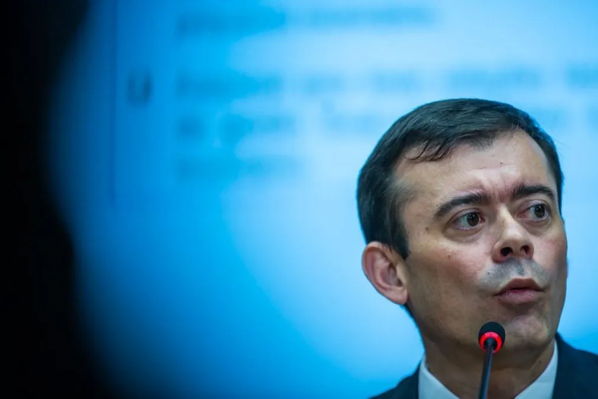 'Receitas não previstas no Orçamento devem compensar 'frustrações' do governo', diz secretário do Tesouro