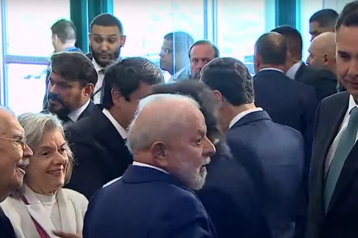 AO VIVO: Ato do Congresso marca um ano do 8 de Janeiro