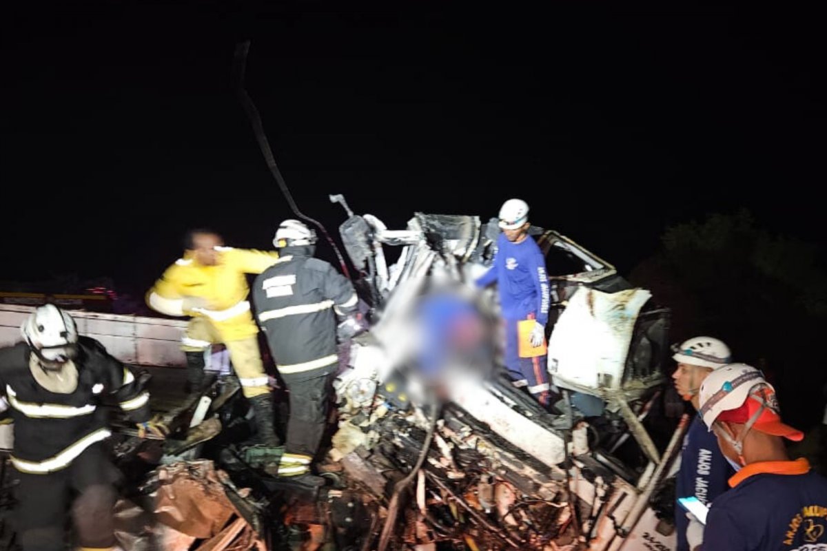 Em menos de 12 horas, Bahia registra outro acidente no mesmo lugar da batida que deixou 25 mortos
