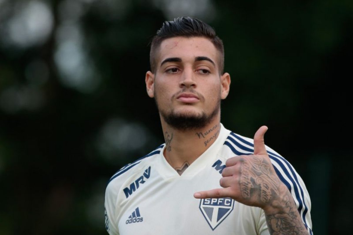 Ceará negocia contratação do goleiro Jean, do São Paulo