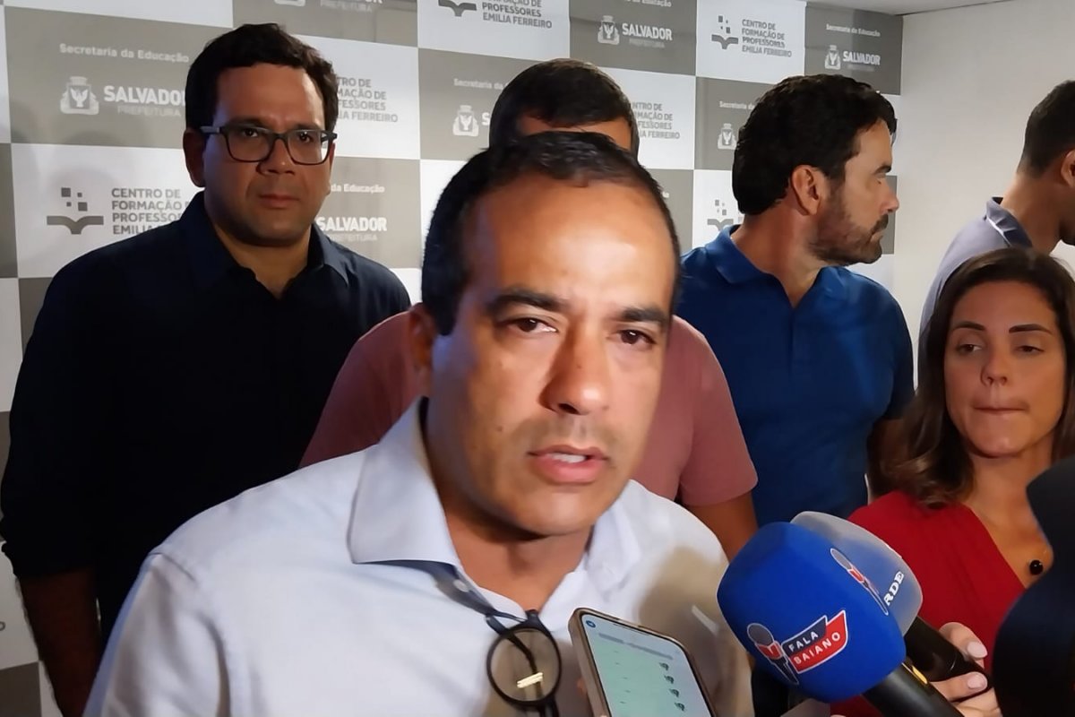 'Não descartamos interditar alguma embarcação com risco à população', diz Bruno Reis sobre ferry-boat