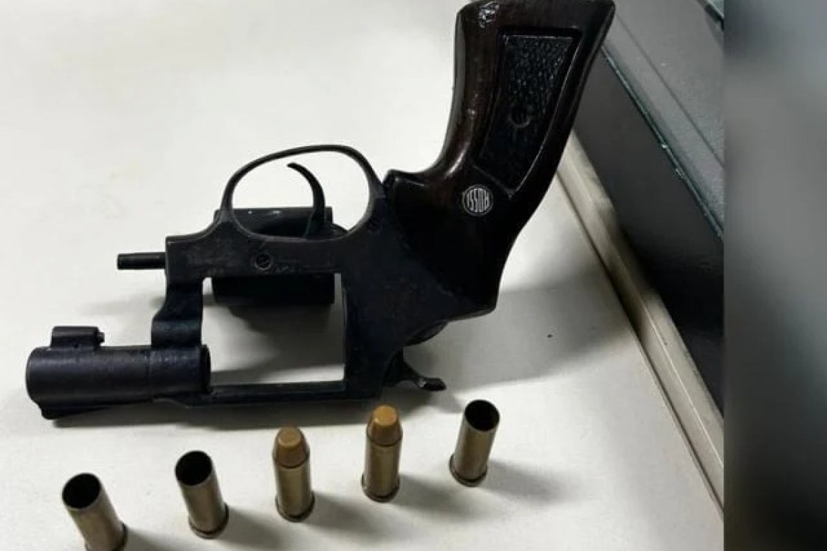 Confronto armado em Feira de Santana resulta na morte de jovem durante ação policial