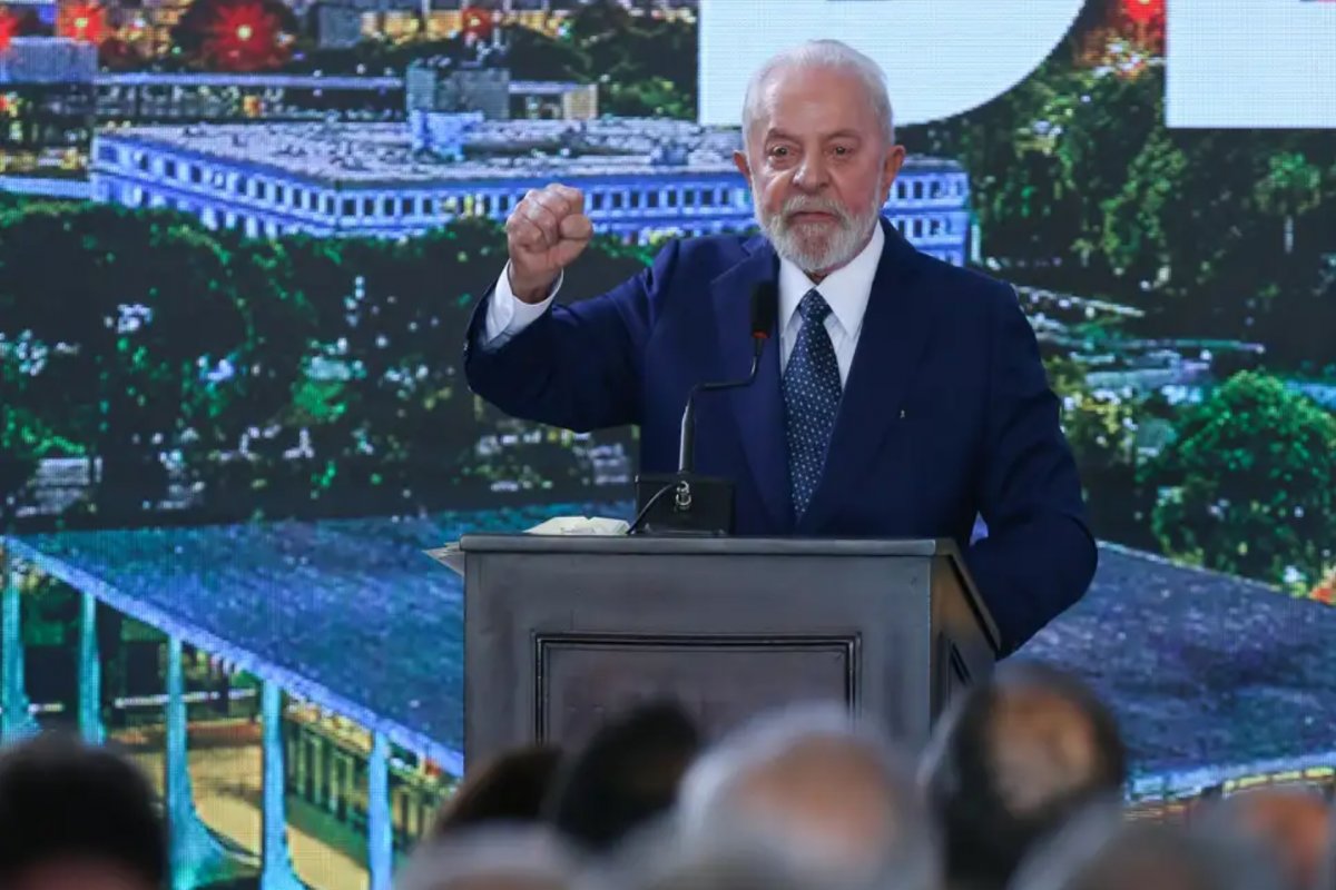 Lula sanciona lei de debêntures para financiar infraestrutura