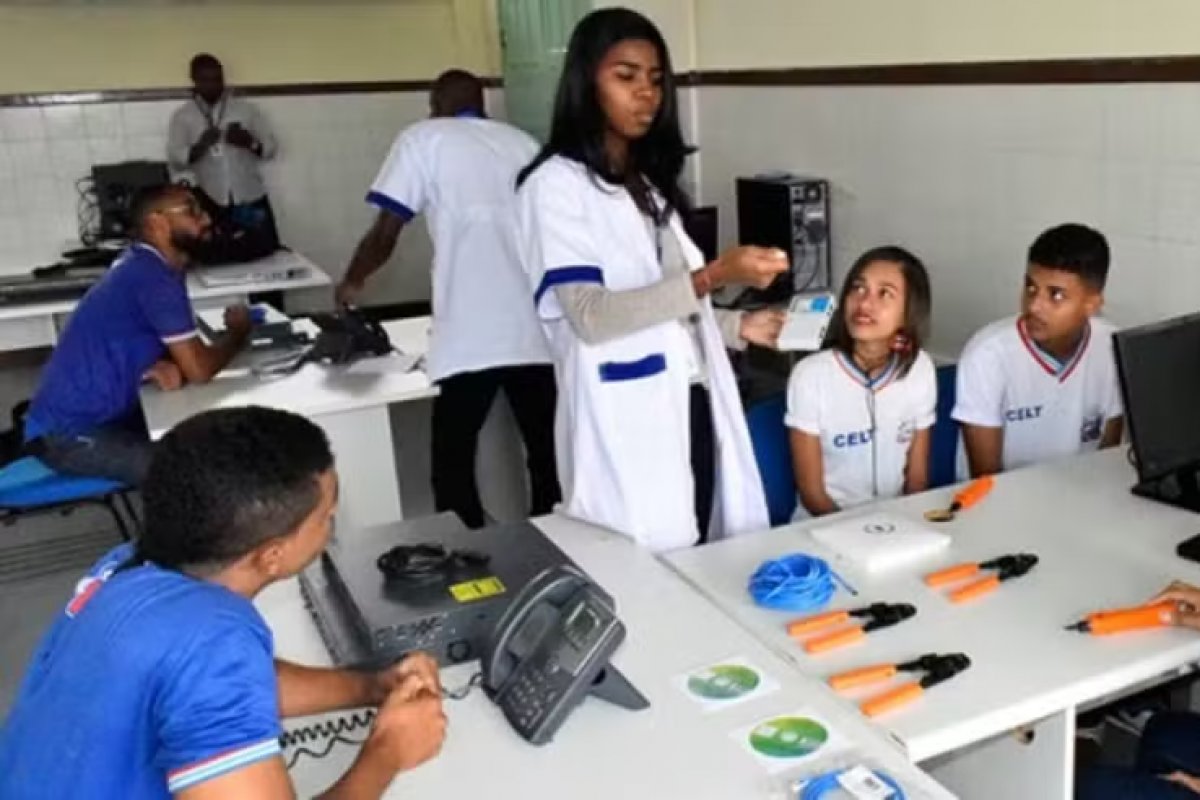 SEC abre inscrições para mais de 13 mil vagas em cursos técnicos gratuitos na Bahia
