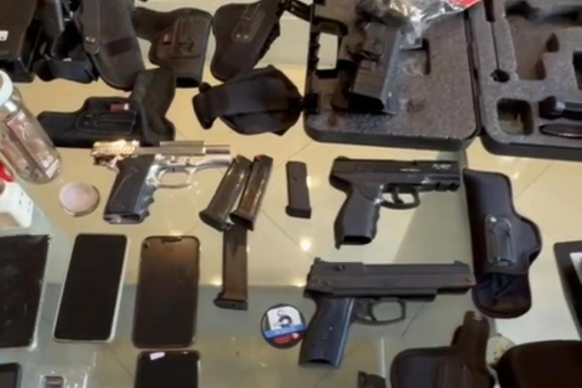 Polícia Civil prende homem com arsenal e drogas em Itabuna