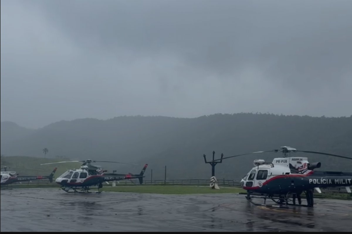 Corpos das vítimas de acidente com helicóptero desaparecido são resgatados em área de difícil acesso