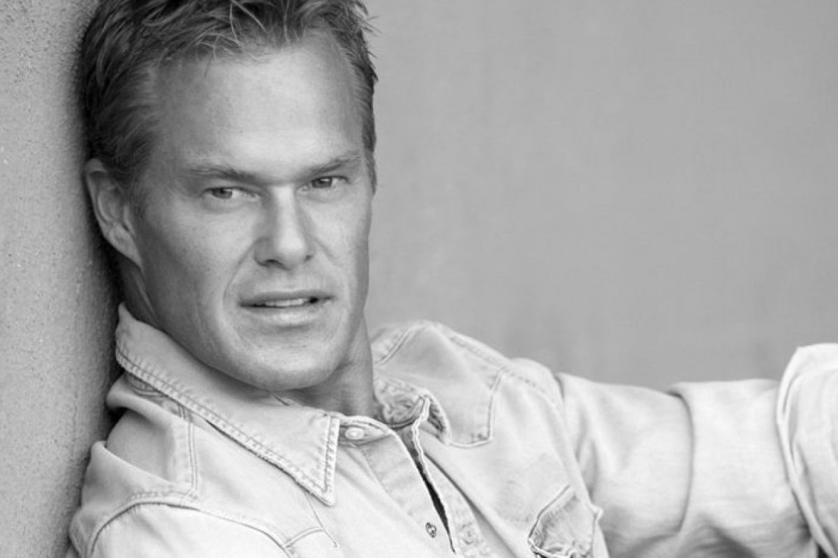 Morre aos 50 anos, Alec Musser, ator de Gente Grande!