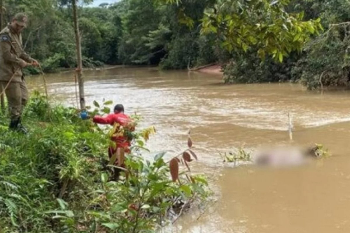 Corpo é achado amarrado e amordaçado em rio no MT