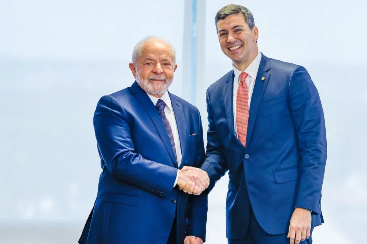 Lula recebe presidente do Paraguai, em Brasília, nesta segunda-feira (15)