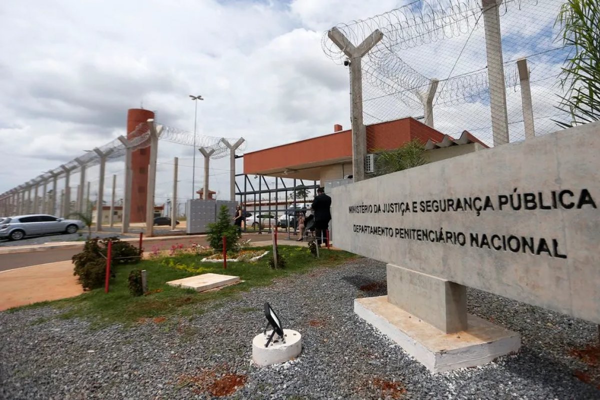 Secretários estaduais querem aprimoramento do regime semiaberto para presos