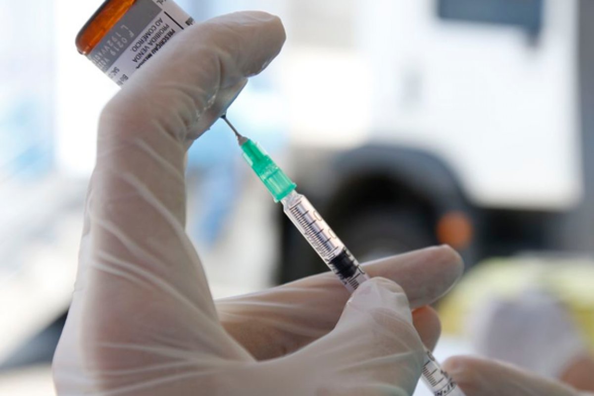 Empresa de medicamentos é multada em mais de R$ 3,7 milhões por fraude na venda da Covaxin