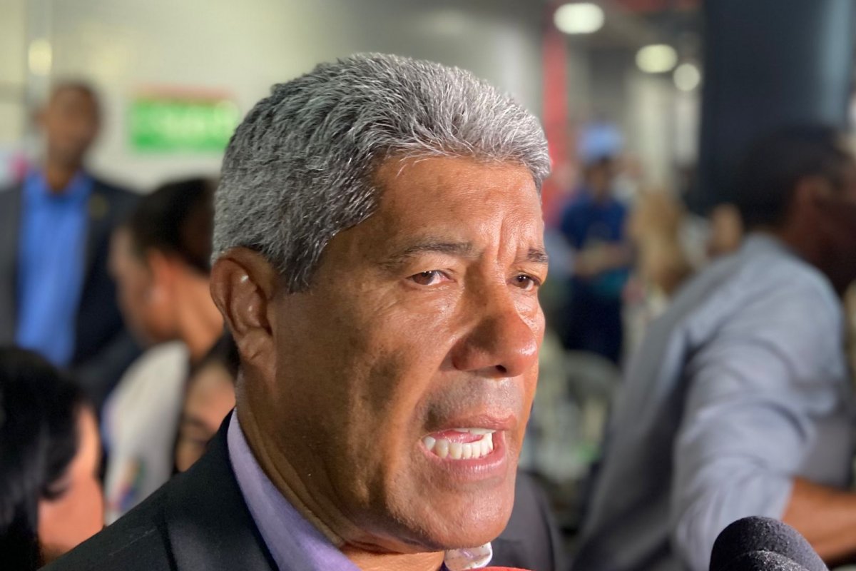 "O que eu vi foi desrespeitoso", diz Jerônimo sobre cena protagonizada por Bruno Reis durante Lavagem do Bonfim