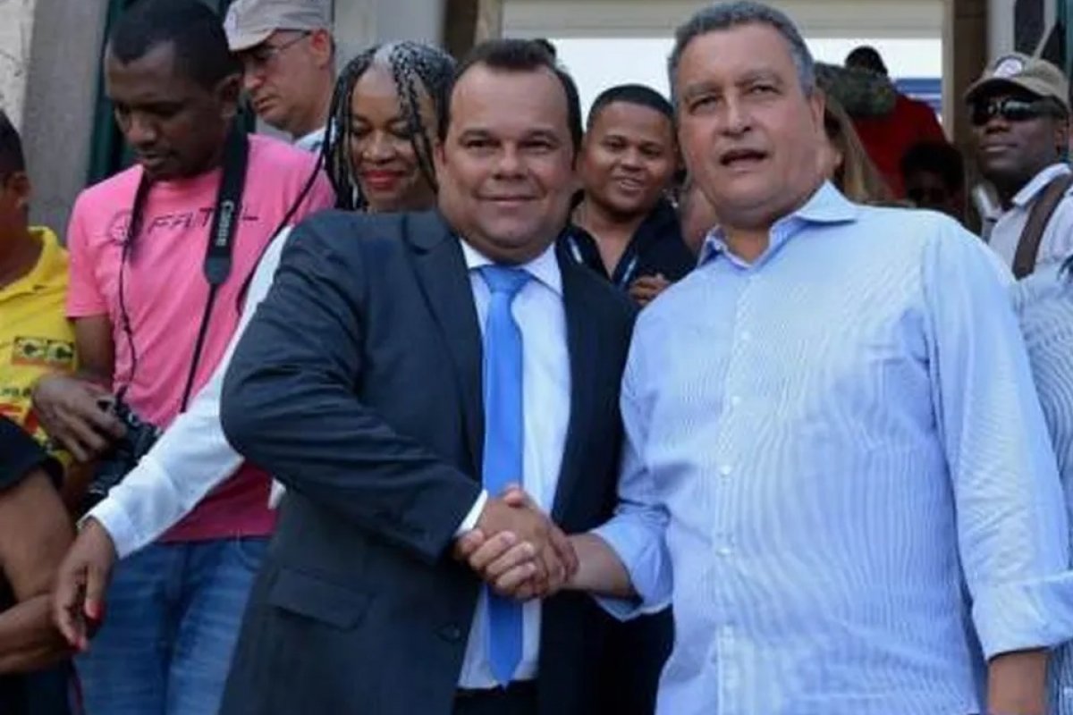 Vídeo: Onde a cafonice impera...