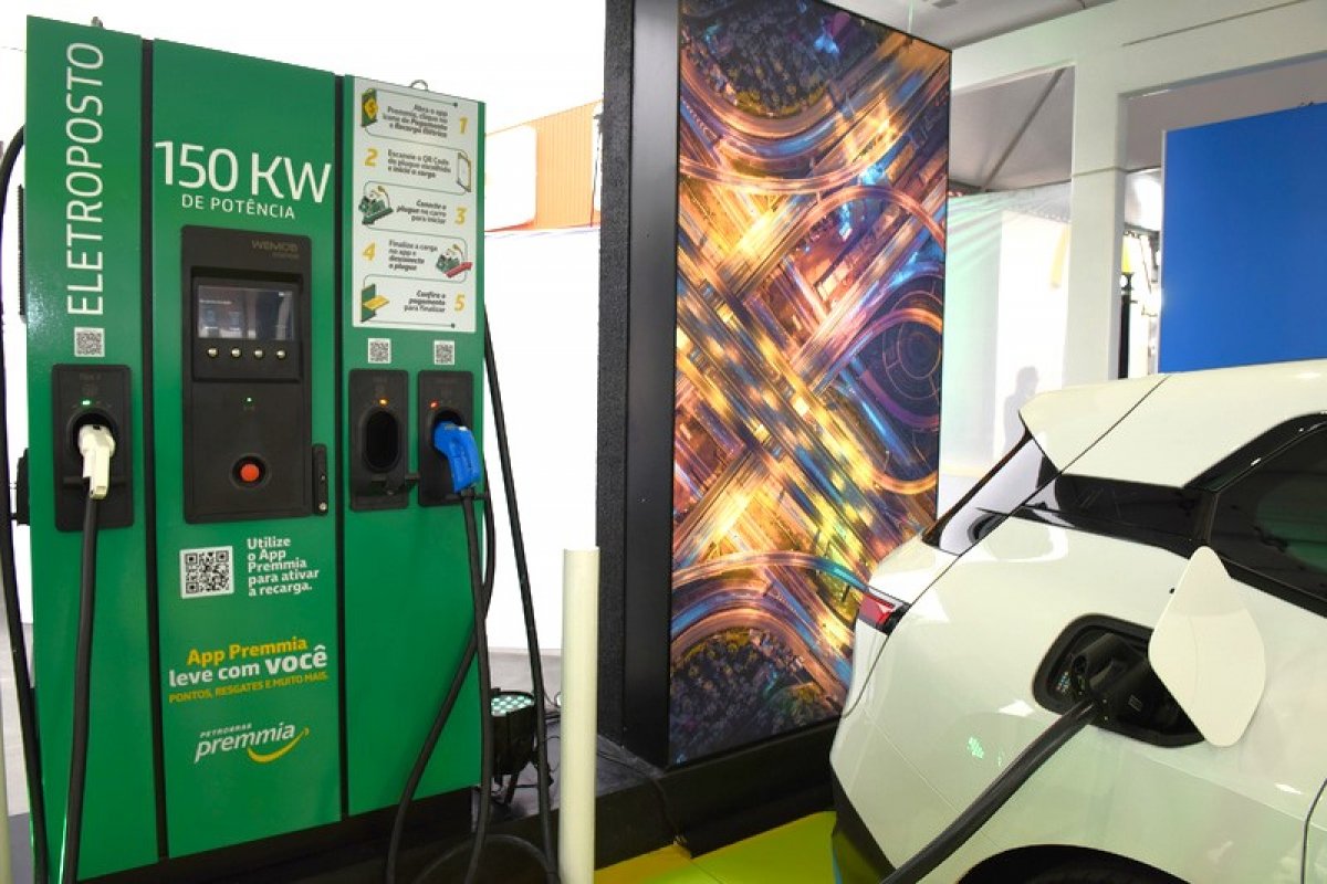 Vibra anuncia expansão de eletropoostos em Salvador