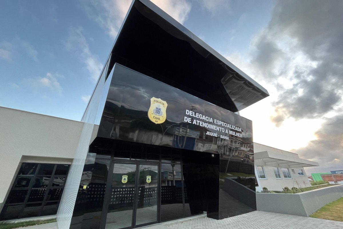 Homem é preso por armazenar material pornográfico de crianças em Jequié