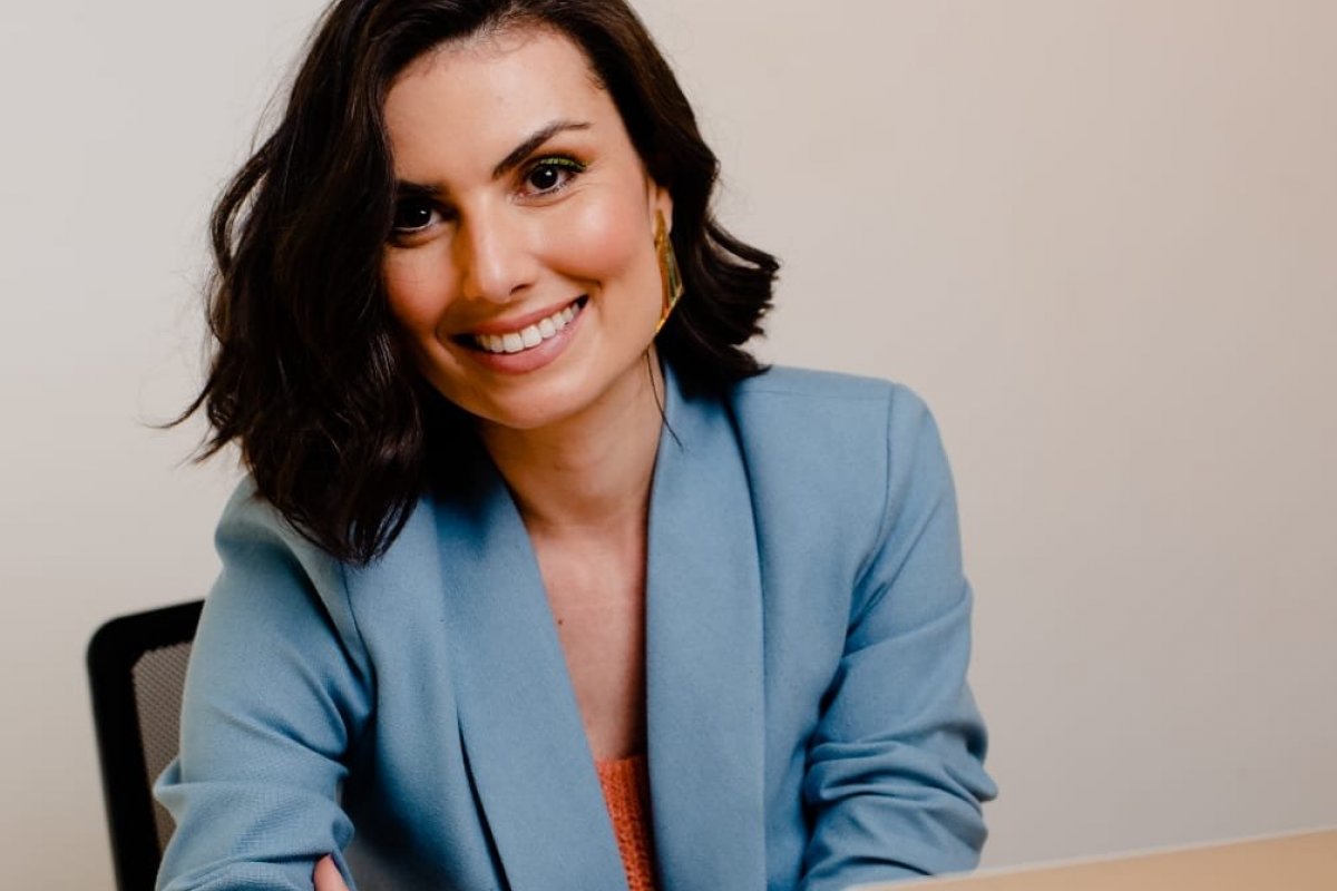 Criadora do maior canal de finanças do mundo, Nathalia Arcuri estará na capital baiana!